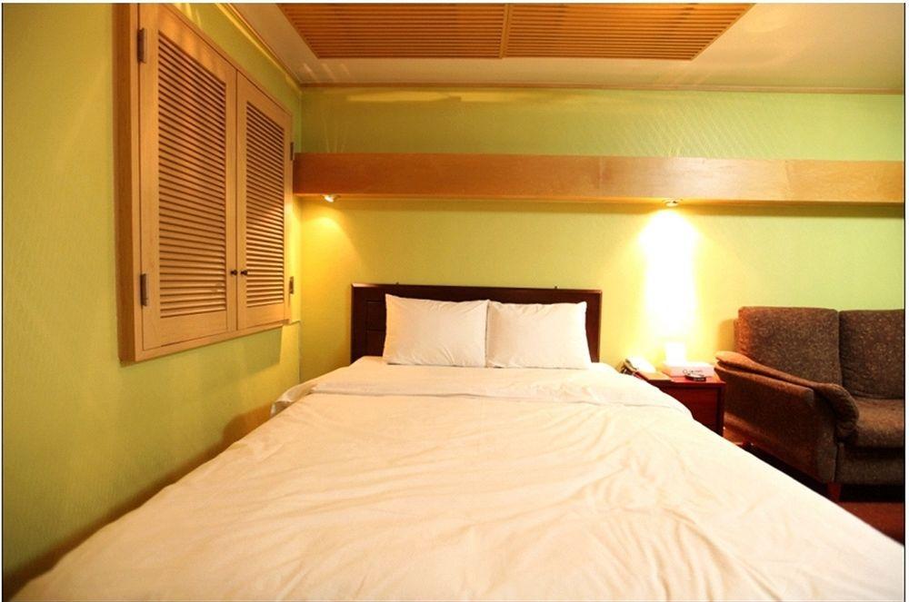 Abata Business Hotel 高阳市 外观 照片